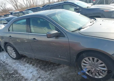 2010 Ford Fusion Hybrid из США, поврежденный, VIN 3FADP0L31AR356998